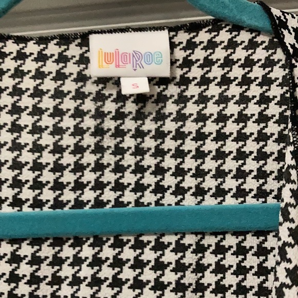 Medium Lularoe shawl - Picture 2 of 2